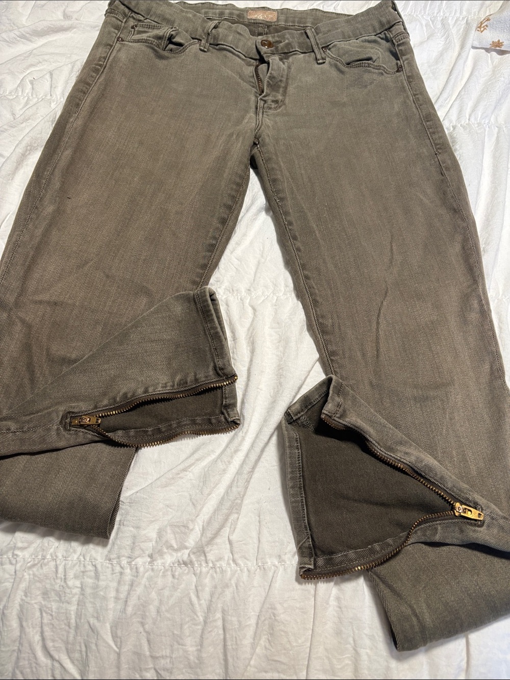 Mother Women Green Zip-Hem Jeans - Picture 2 of 12